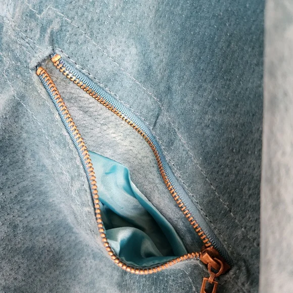 Vintage L.A.L Turquoise Suede Leather Blazer. - Picture 5 of 8